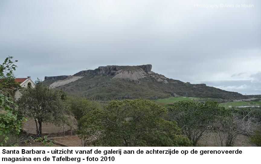 56. Santa Barbara uitzicht op magasina en Tafelberg 2010